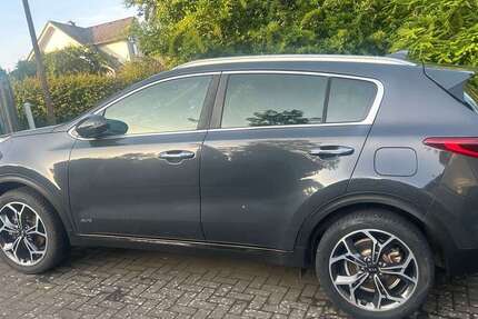 Kia Sportage 124.645 km 15.999 € Much 53804