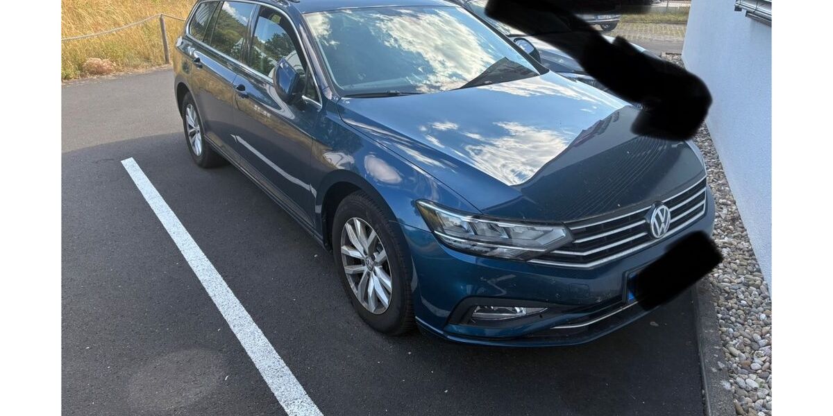 VW Passat Variant 90.000 km 17.000 &euro; Freudenberg 97896