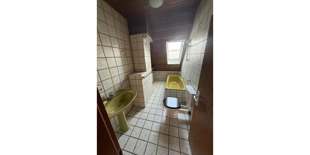 Mehrfamilienhaus, Wohnhaus Hofgeismar - 7 Zimmer, 185 m&sup2;, 299.000&euro; | Angebot:26320779