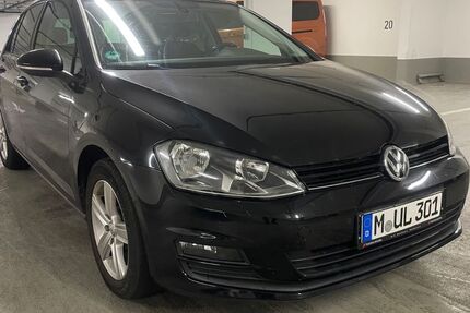 VW Golf 130.000 km 7.900 € München 81929