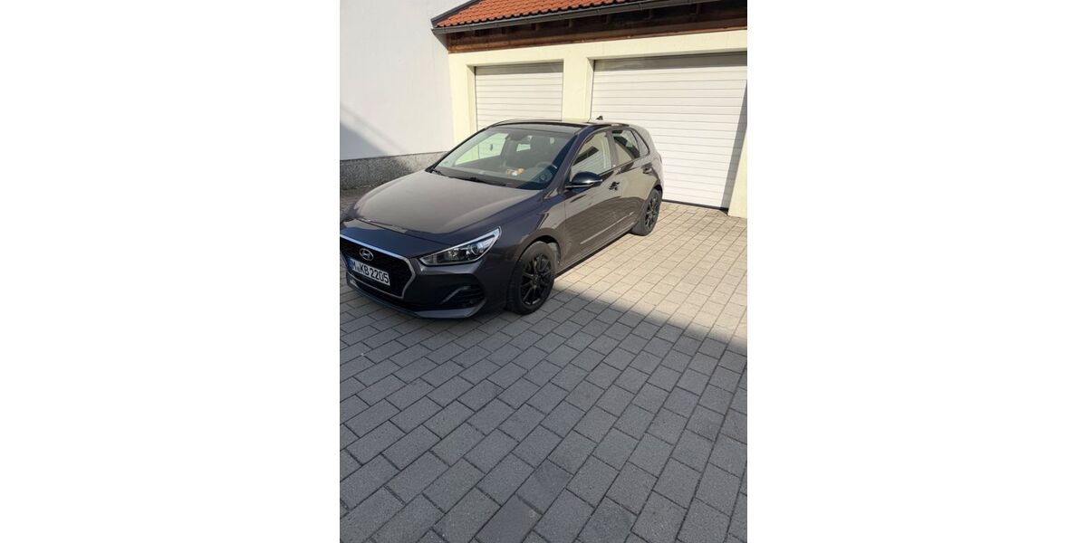 Hyundai i30 68.097 km 16.490 &euro; Eching 85386