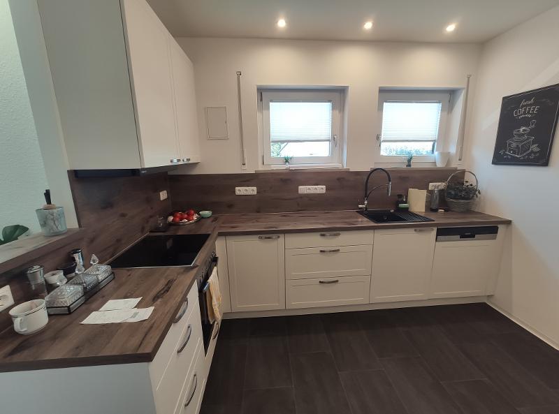 5 Zi. OG Wohnung mit Gartennutzung, Balkon und Garage 5 zimmer