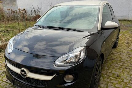 Opel Adam 71.509 km 8.690 &euro; Wiesbaden 65193