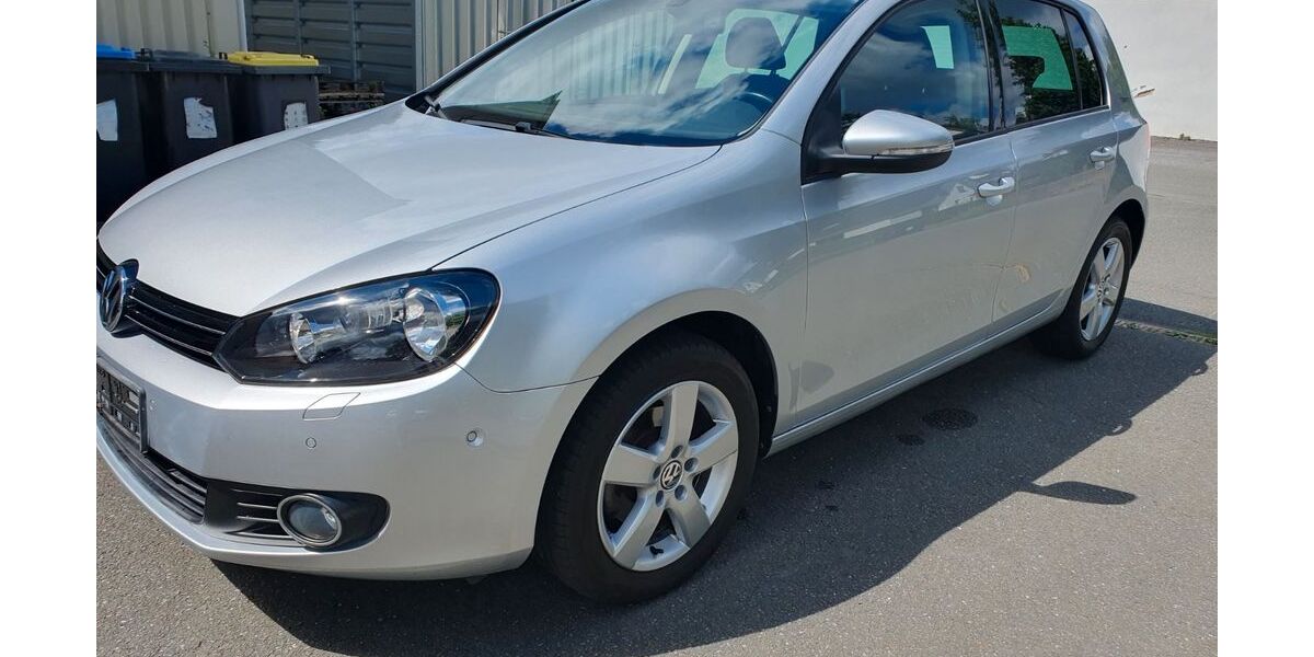 VW Golf 56.800 km 7.850 &euro; Paderborn 33104