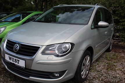 VW Touran 211.000 km 2.790 &euro; Kreuztal 57223