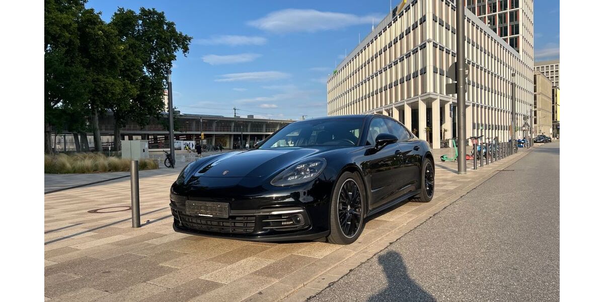 Porsche Panamera 133.000 km 66.000 &euro; Mannheim 68219