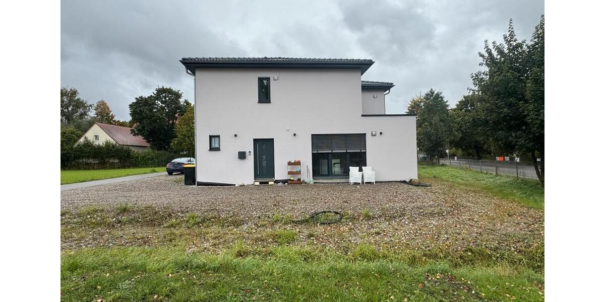 Doppelhaushälfte Dietenheim - 5.5 Zimmer, 160 m&sup2;, 1.830&euro; | Angebot:25294747