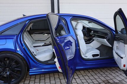 Audi A8 17.900 km 103.000 &euro; Passau 94034