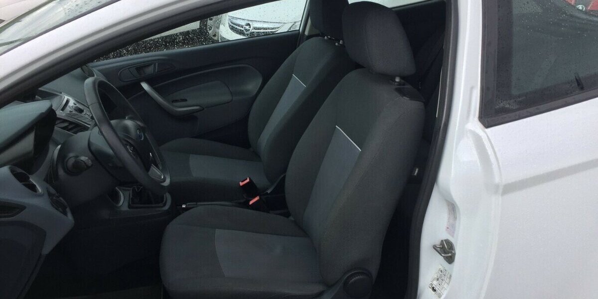 Ford Fiesta Ambiente,Klima,Sitzheiz.,Alu.! 172.000 km 3.900 &euro; Himmelkron 95502