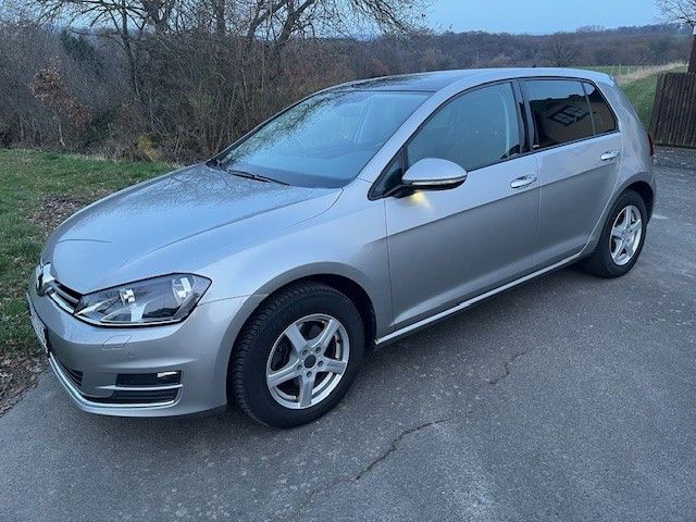 VW Golf 97.315 km 13.150 &euro; Hundsangen 56414