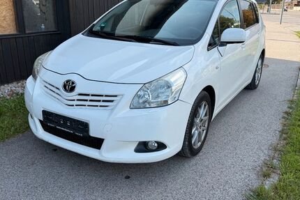 Toyota Verso 217.000 km 3.990 &euro; Neufahrn bei Freising 85375