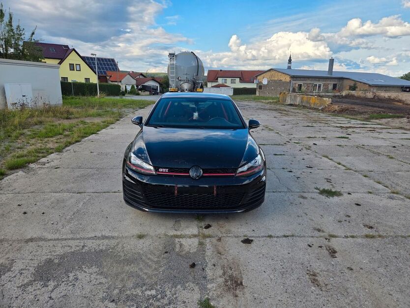 VW Golf 114.000 km 16.000 € Mellrichstadt 97638
