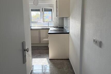 Wohnung Karlsruhe Innenstadt-Ost - 2 Zimmer, 47 m&sup2;, 1.080&euro; | Angebot:26032175