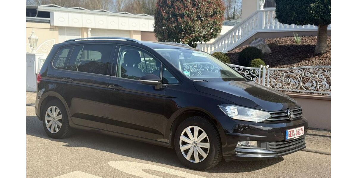 VW Touran 99.870 km 13.990 &euro; Hördt 76771