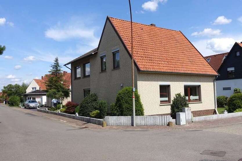 Haus zum Kaufen in Auhagen 298.000 € 140 m²