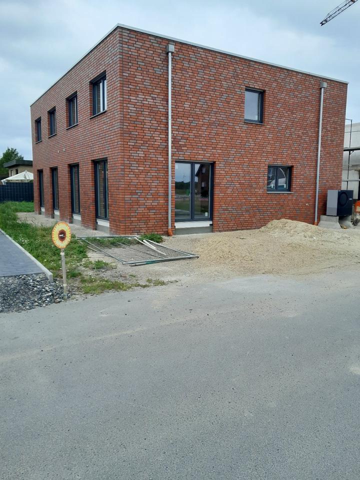 Familiengerechte Neubau-Doppelhaushälfte mit Garten und Terrasse