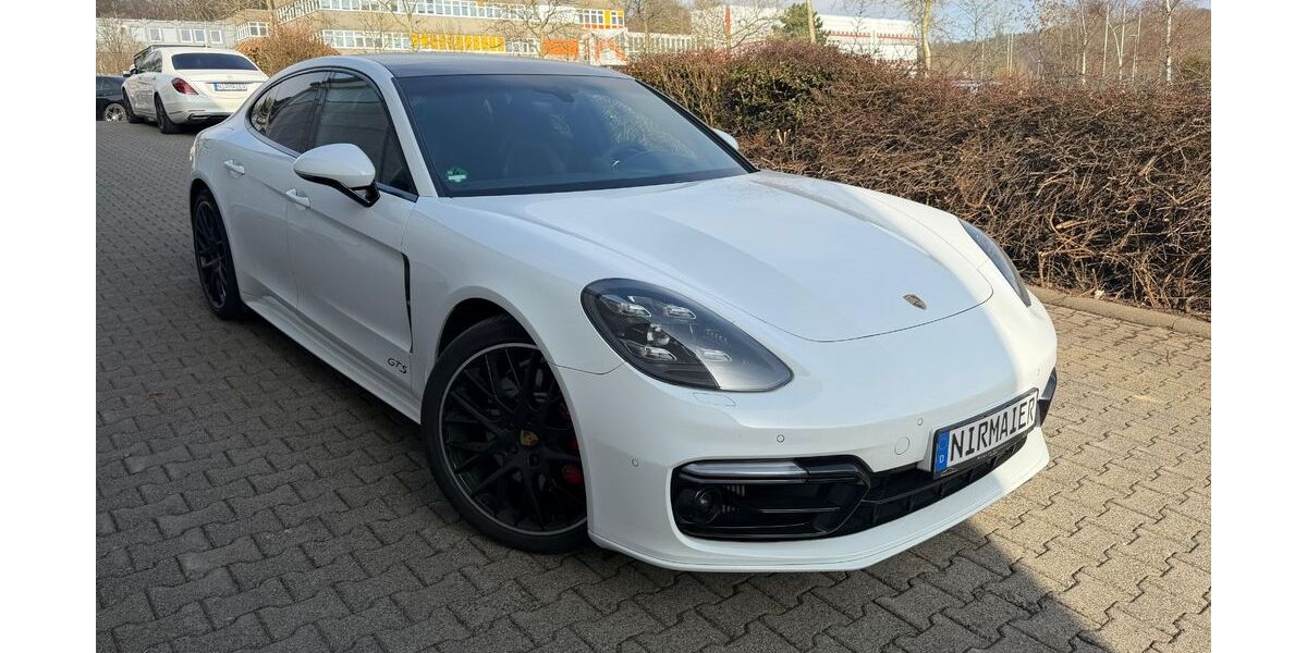 Porsche Panamera 120.000 km 68.900 &euro; Taunusstein 65232