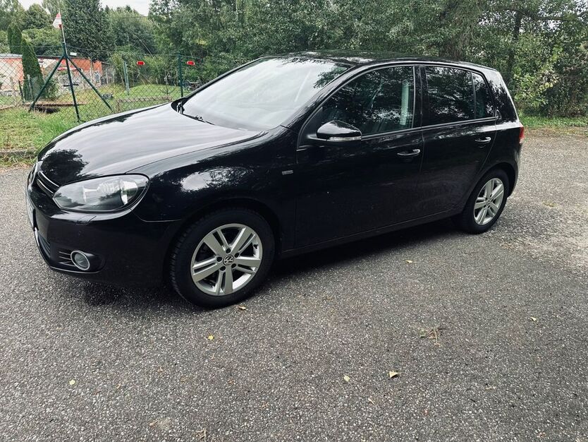 VW Golf 178.553 km 5.999 € Naumburg 06628