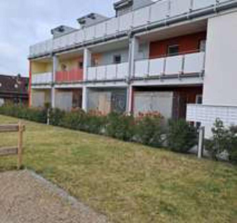 Geschmackvolles 2-Zimmer Apartment mit eigenem kl. Garten in Stüde zimmer