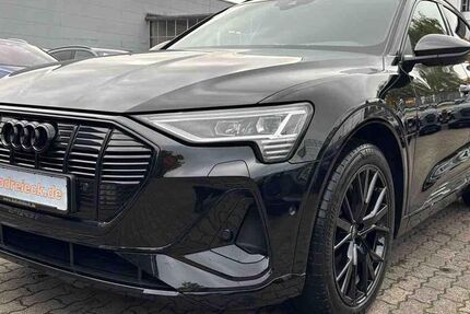 Audi e-tron 46.513 km 33.950 € Hamburg 22047