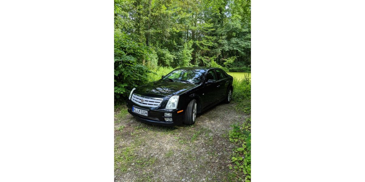 Cadillac STS 283.000 km 4.950 &euro; Holle 31188
