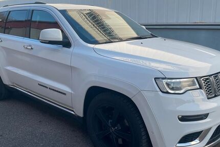 Jeep Grand Cherokee 190.604 km 18.299 &euro; Knittlingen 75438