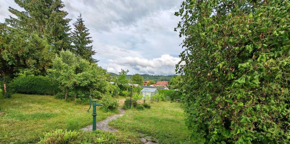 Einfamilienhaus Pfedelbach - 7 Zimmer, 220 m&sup2;, 499.000&euro; | Angebot:25266347