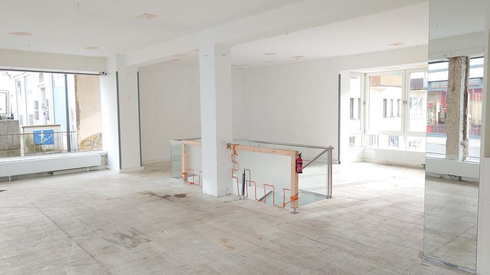 Gewerbeobjekt Pirmasens - 2.100&euro; | Angebot:23300040