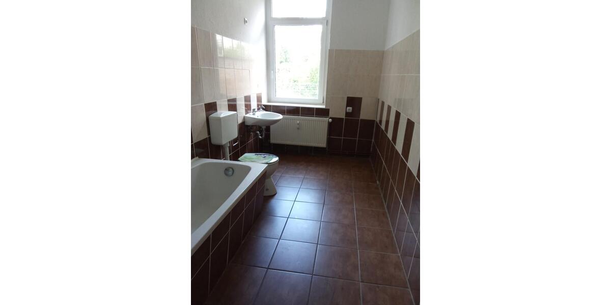 Erdgeschoßwohnung Dessau-Roßlau Roßlau - 3 Zimmer, 80 m&sup2;, 450&euro; | Angebot:26591334