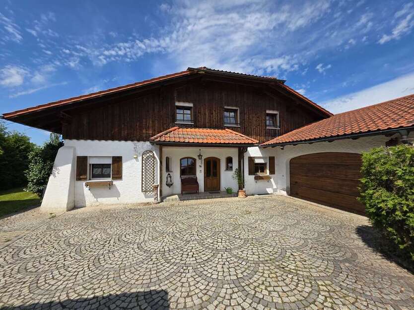 Haus zum Kaufen in Hauzenberg 495.000 € 164 m²
