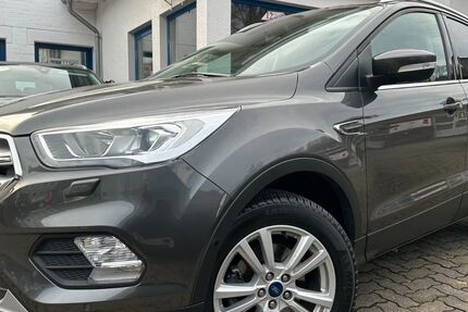 Ford Kuga 42.000 km 14.449 € Gummersbach (Zwischen Toom Markt und ATU) 51645