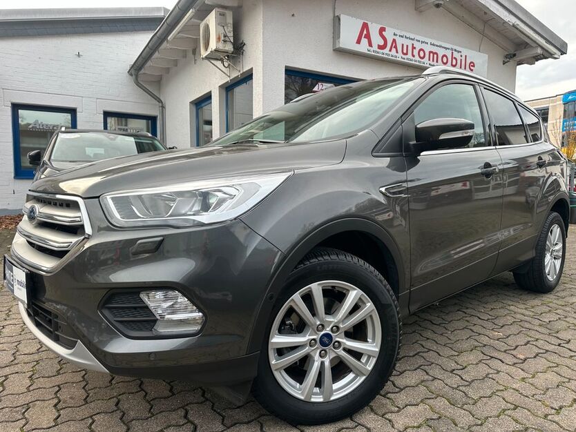 Ford Kuga 42.000 km 14.449 € Gummersbach (Zwischen Toom Markt und ATU) 51645