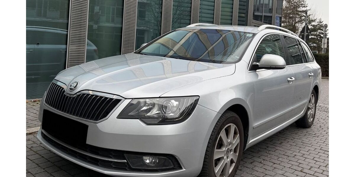 Skoda Superb 113.000 km 12.999 &euro; Hohenlinden bei München 85664