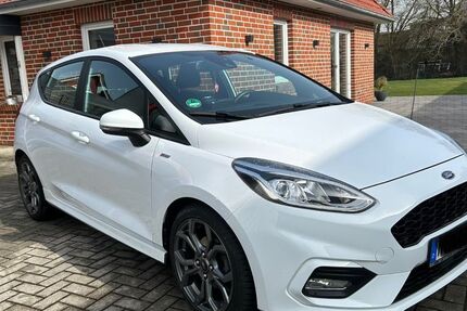 Ford Fiesta 96.000 km 11.800 &euro; Hage 26524