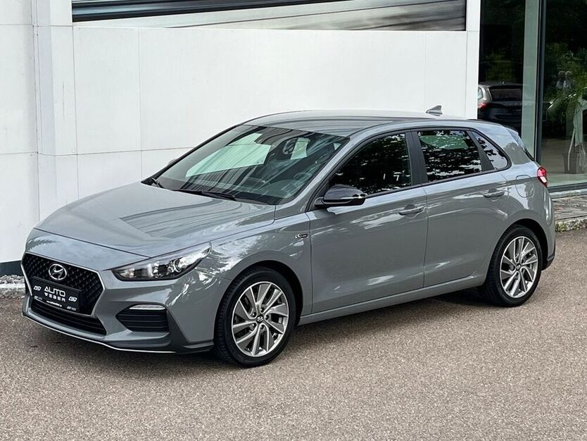 i30