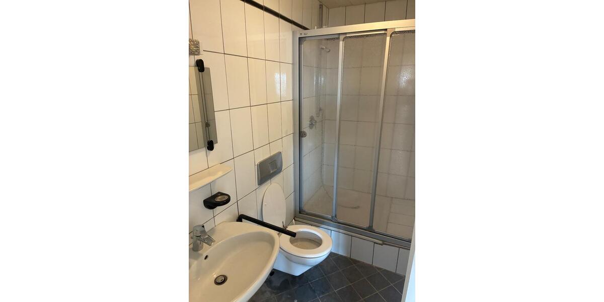 Erdgeschoßwohnung Cham - 2 Zimmer, 69 m&sup2;, 600&euro; | Angebot:25900584