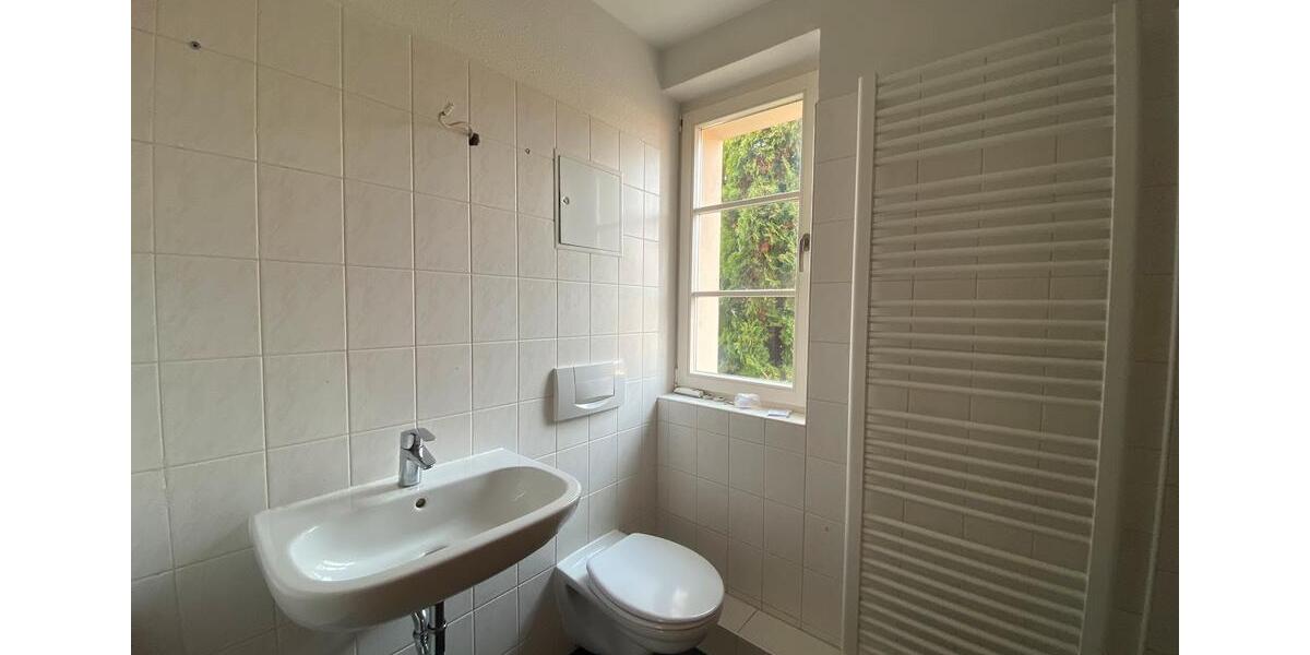 Etagenwohnung Lauta - 1 Zimmer, 42 m&sup2;, 255&euro; | Angebot:26479901