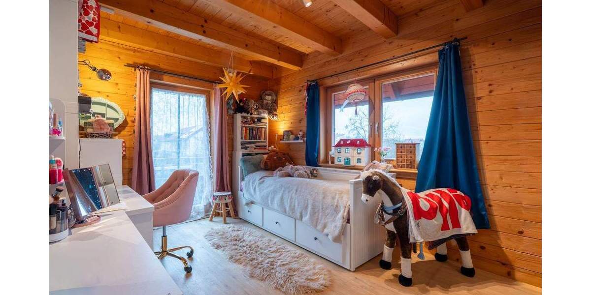 Einfamilienhaus Neubiberg Unterbiberg - 6 Zimmer, 240 m&sup2;, 1.896.000&euro; | Angebot:24718745