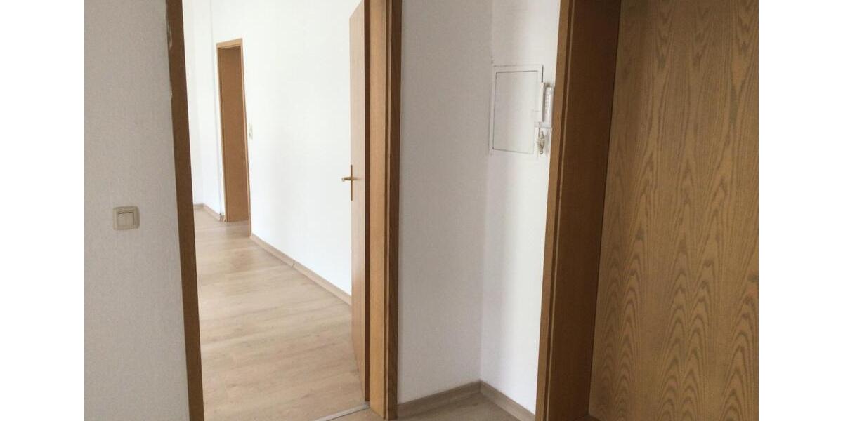 Etagenwohnung Aue-Bad Schlema Bad Schlema - 3 Zimmer, 101 m&sup2;, 400&euro; | Angebot:26089881