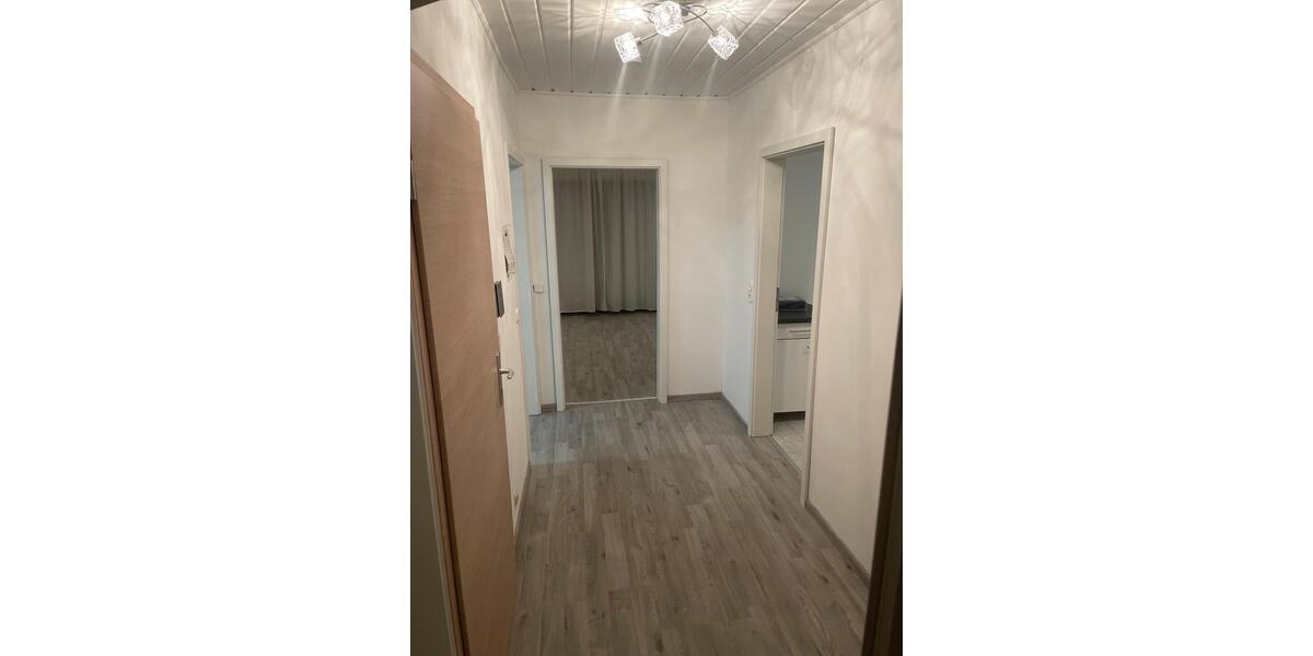 3 Zimmer Wohnung, mit Einbauküche 3 zimmer