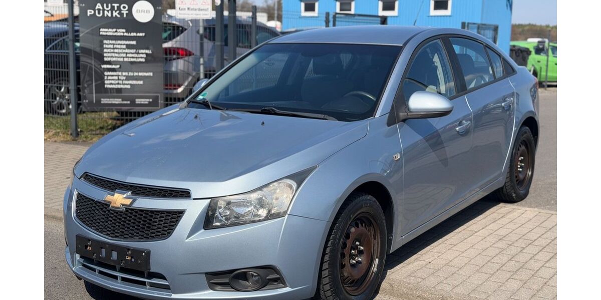 Chevrolet Cruze 61.517 km 5.990 &euro; Wildau 15745