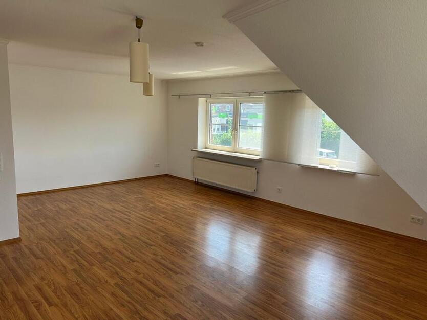 Ruhige Wohnung mit Westbalkon und Stellplatz
