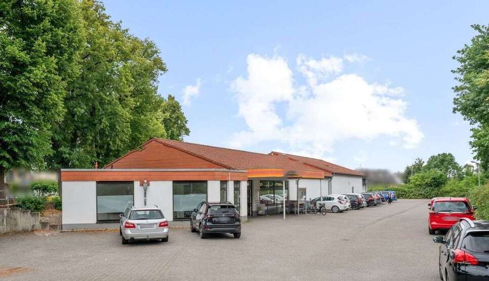 Einzelhandel in Aldenhoven 895.000 € 650 m² zimmer