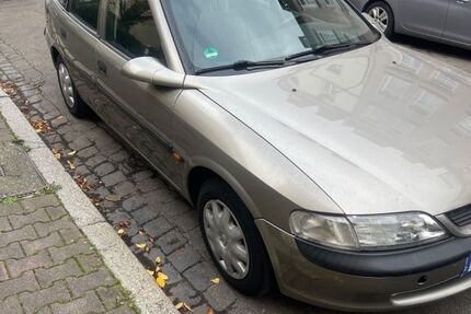Opel Vectra 130.000 km 2.300 &euro; Frankfurt 60385