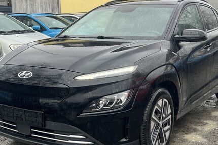 Hyundai KONA 28.014 km 19.000 &euro; Eitorf 53783