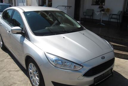 Ford Focus 45.000 km 9.990 &euro; Leverkusen 51371