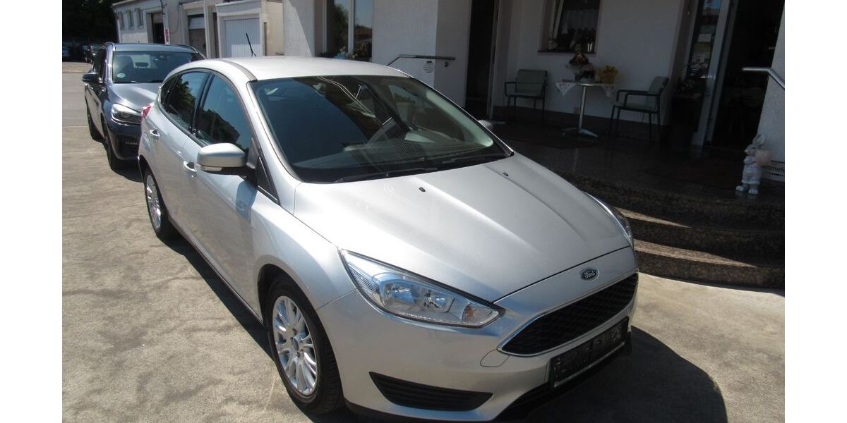Ford Focus 45.000 km 9.990 &euro; Leverkusen 51371