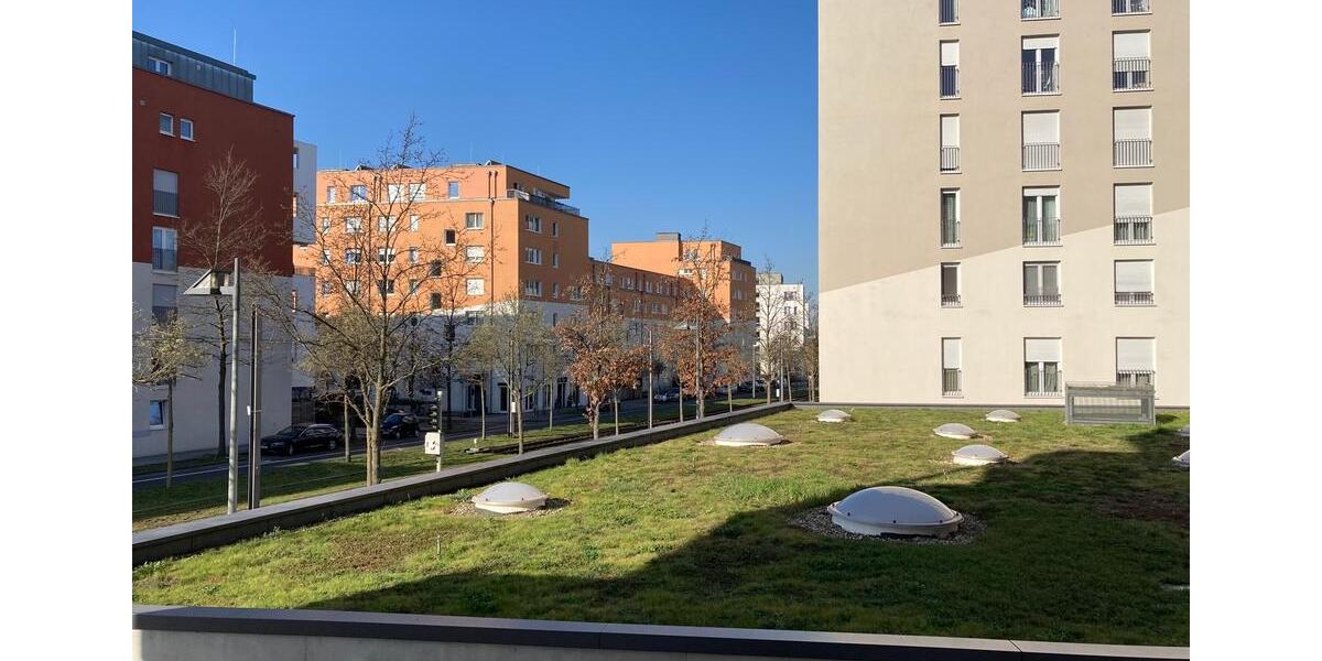 Neuwertige 4-Zimmer Möbliert Wohnung mit Balkon in Frankfurt-Bockenheim 4 zimmer