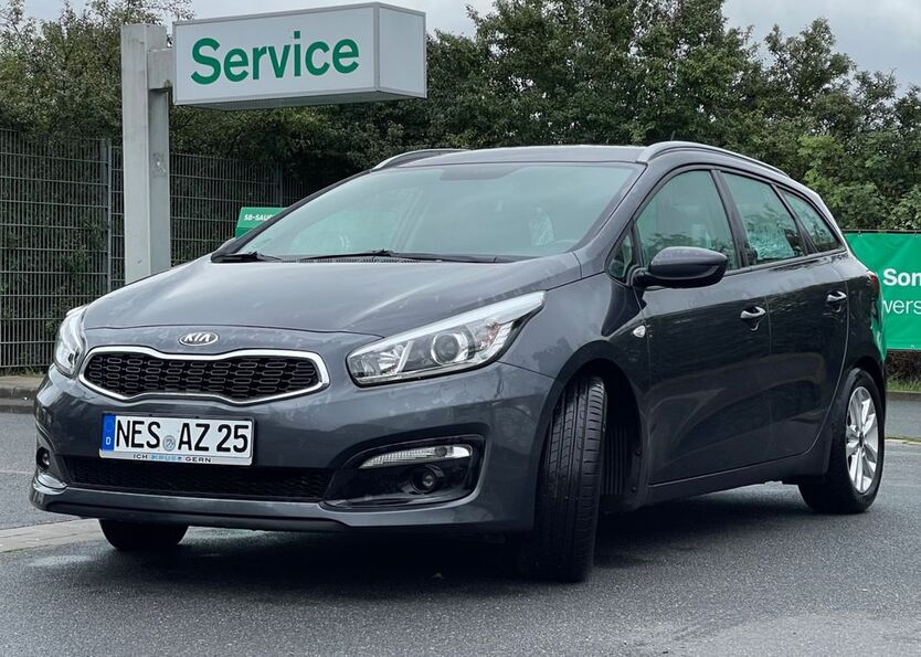Kia ceed Sportswagon 110.000 km 8.800 € Würzburg 97080