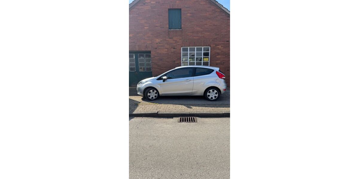 Ford Fiesta 97.000 km 4.200 &euro; Isselburg 46419